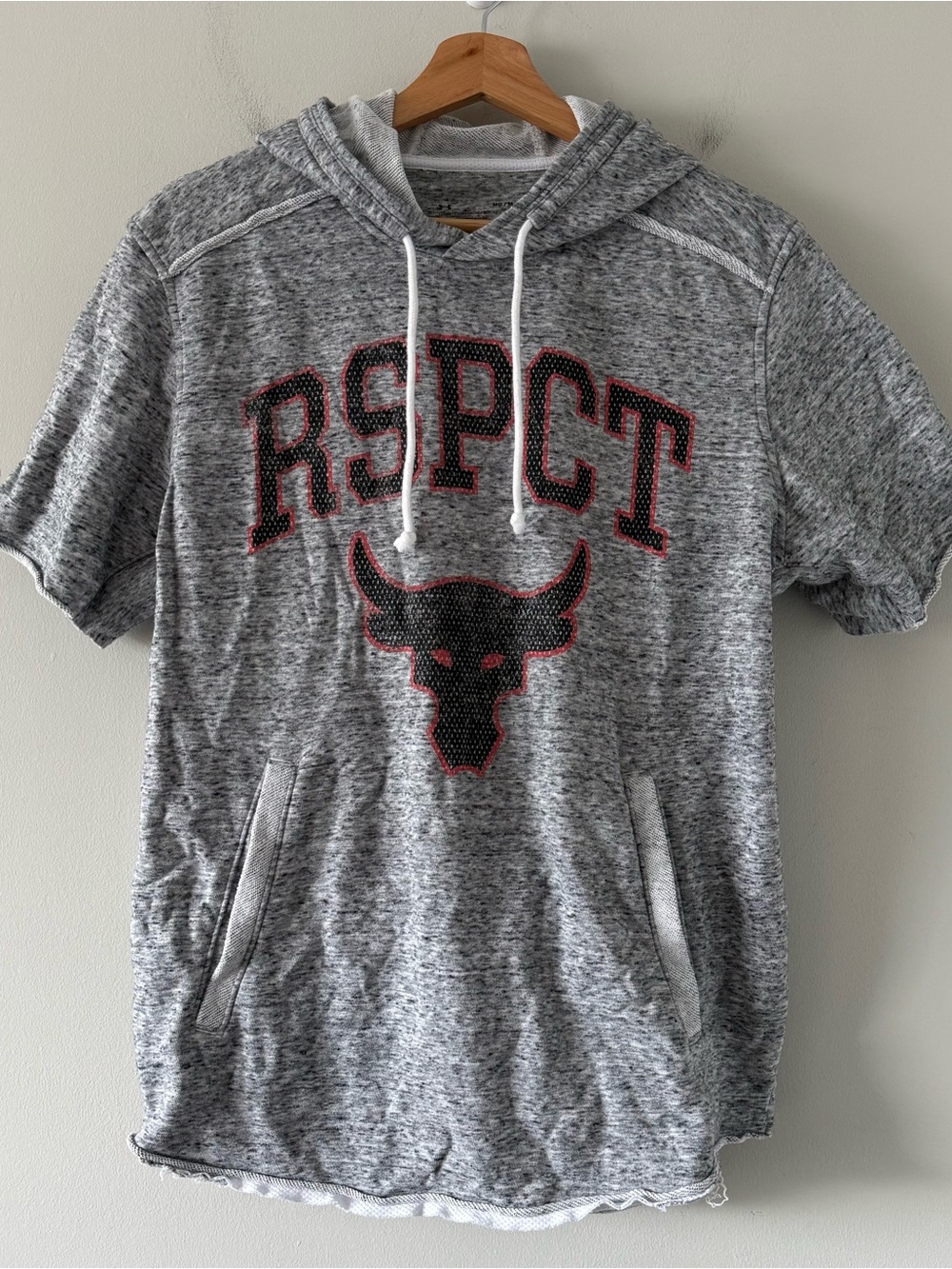 Under Armour Project Rock Hoodie Mens Medium RSPCT Gray Pullover Workout Gym